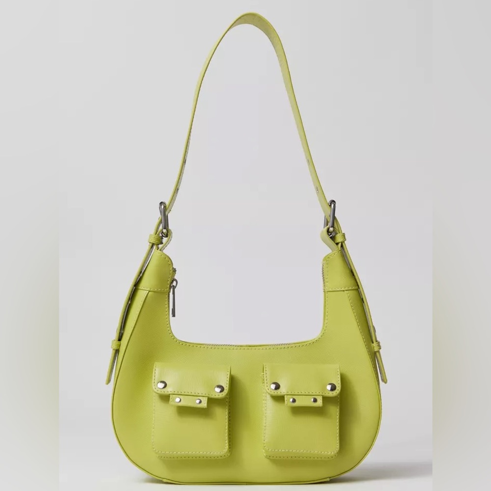 URBAN OUTFITTERS + Núnoo Sally Leather Shoulder Bag